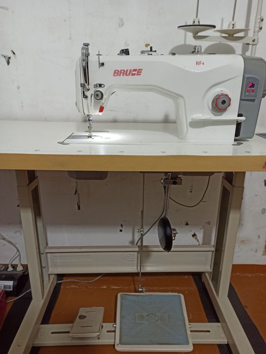 Промышленная швейная машинка bruce