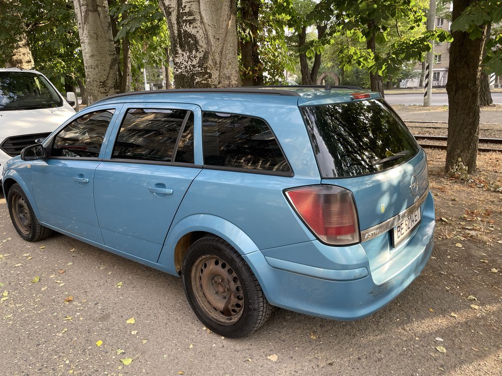 Opel astra H 2005 1.7 турбо дизель