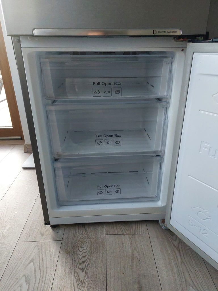 Lodowka samsung srebrna No Frost, sprawna