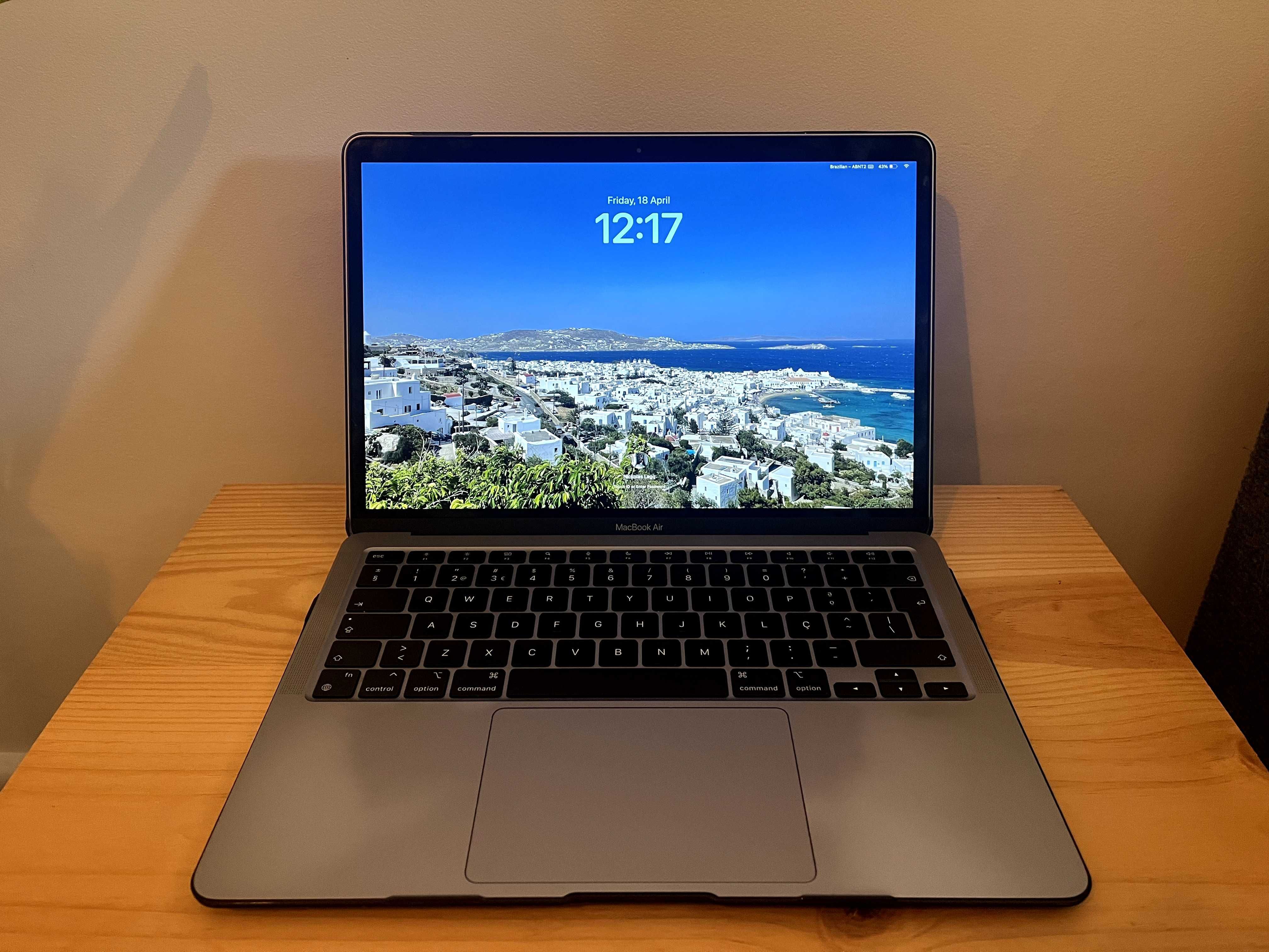MacBook Air M1 com 16GB de RAM - Excelente Estado