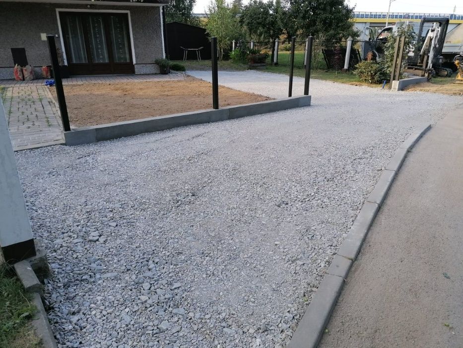 Roboty Ziemne minikoparką, koparką kołową
