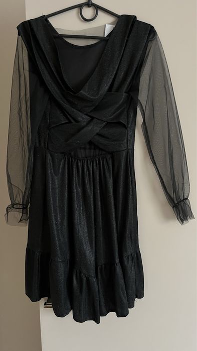Чорна сукня