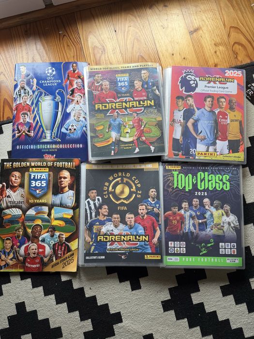 Albumy piłkarskie PANINI TOPPS 2025 Naklejki