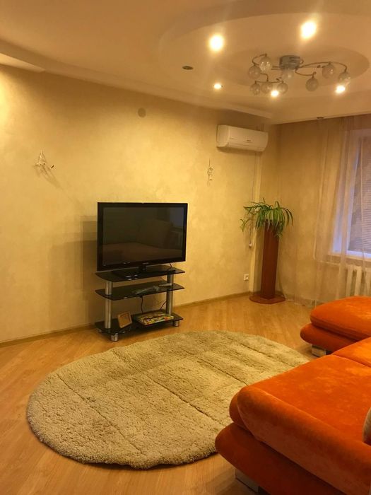 Здам однокімнатну квартиру в корабельному районі Металургів.