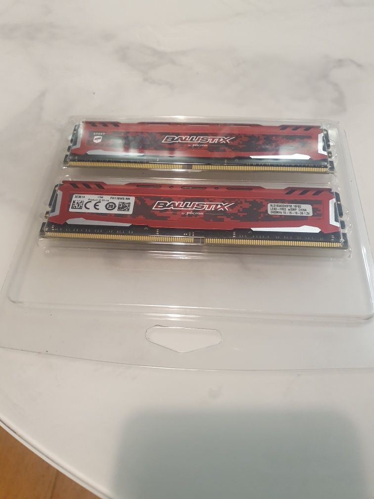 Pamięć RAM 32GB DDR4 2400 (2x16)