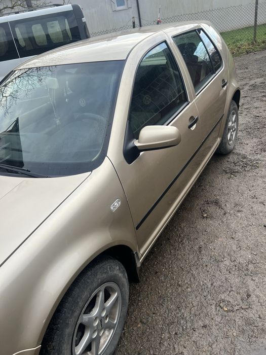 Продам volkswagen golf 4
