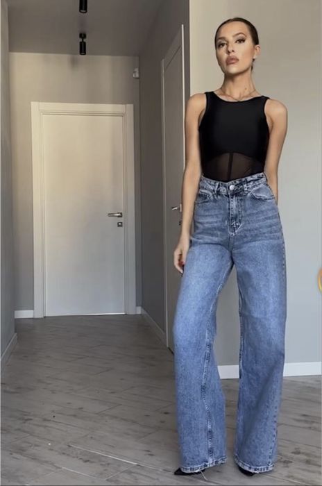 Чорний жіночий боді