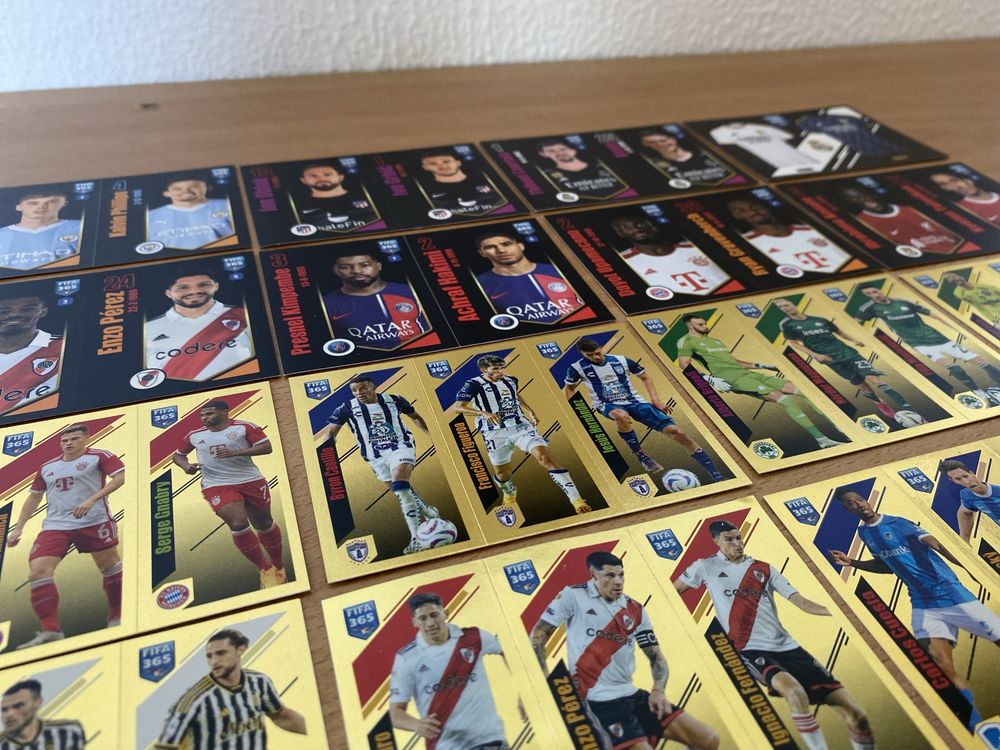 40 cromos Panini Sticker Fifa 365