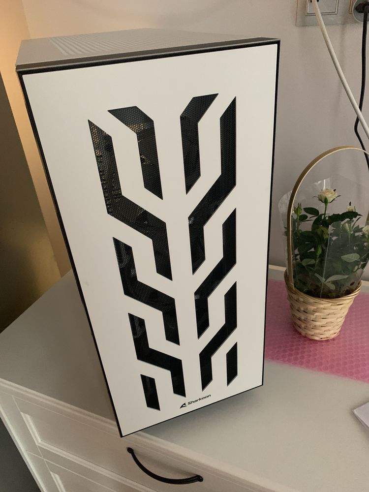 Komputer gamingowy – i7-11700K, RTX 3070 Ti, 16GB RAM – Stan idealny!