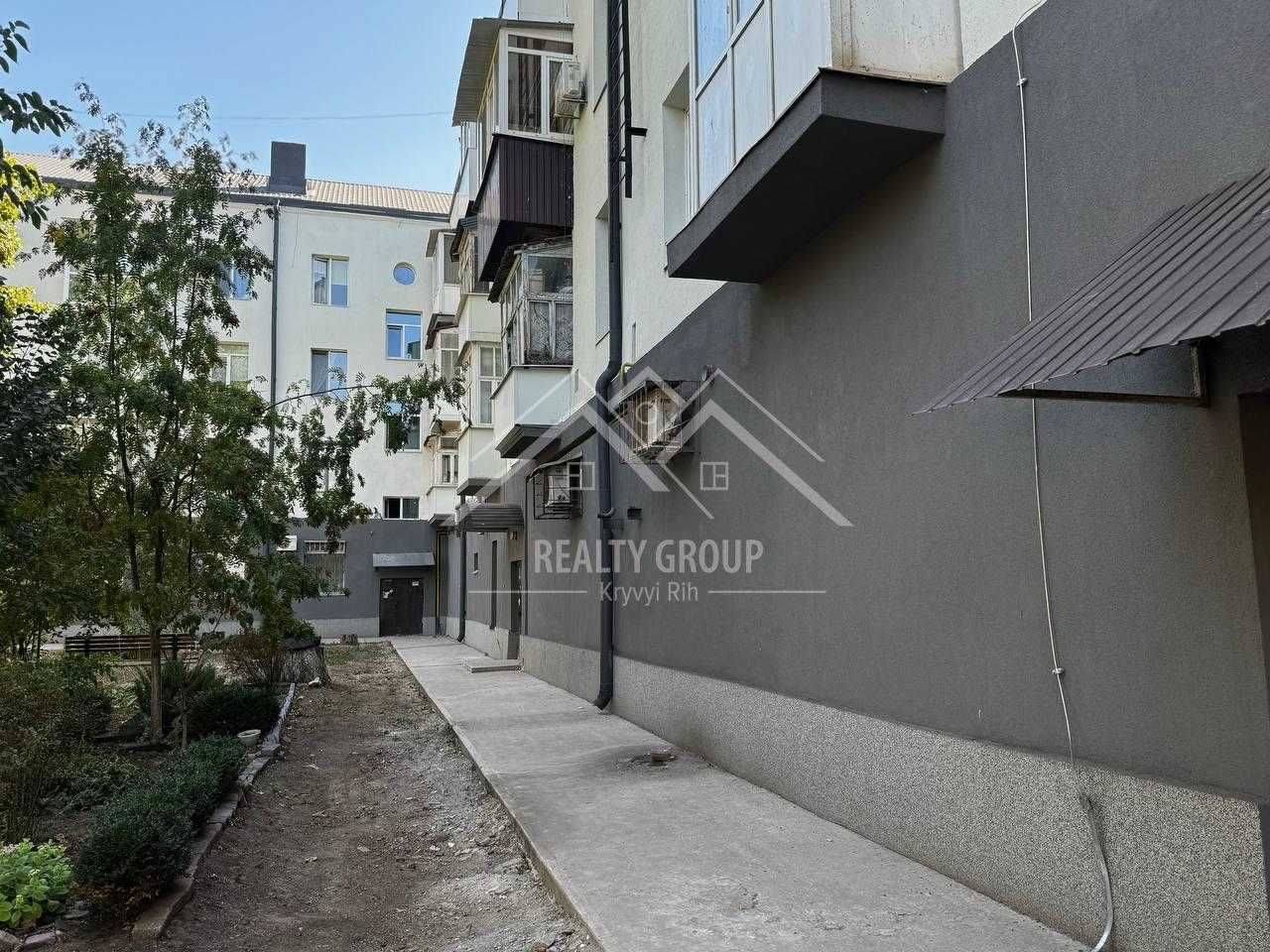 Продаж 2к студії на 96 кварталі