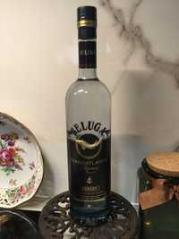 Garrafa de vodka Beluga