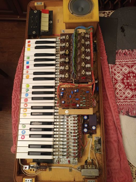 Organy student 106--Sama elektronika kompletna