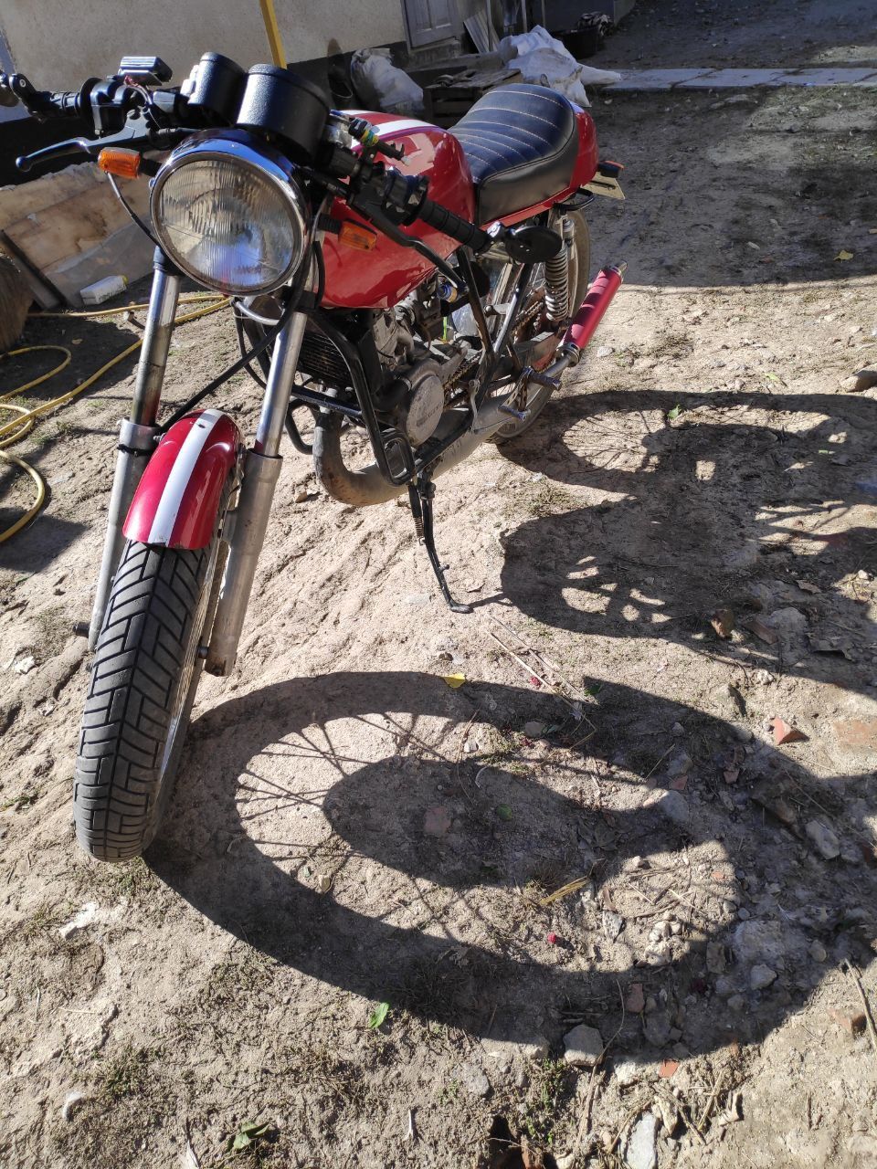 Мотоцикл кастом з двигуном  Cagiva