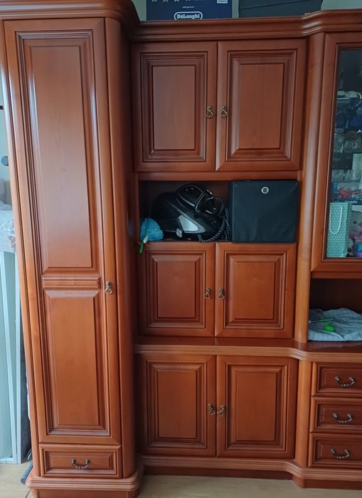 Zestaw mebli stolarz + komoda