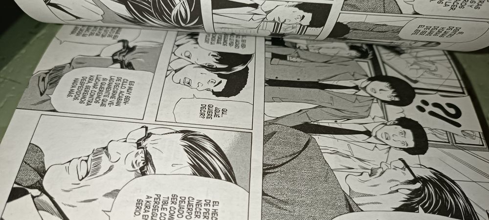 Livro antigo death note de 2003 edição espanhola