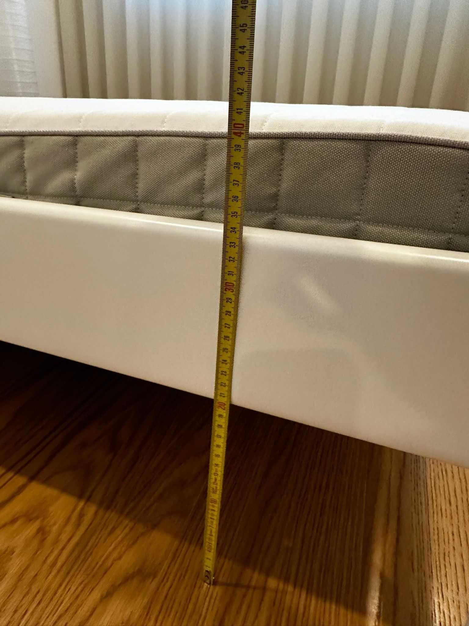 Cama de casal IKEA completa c/estrado + colchão (140x200cm)