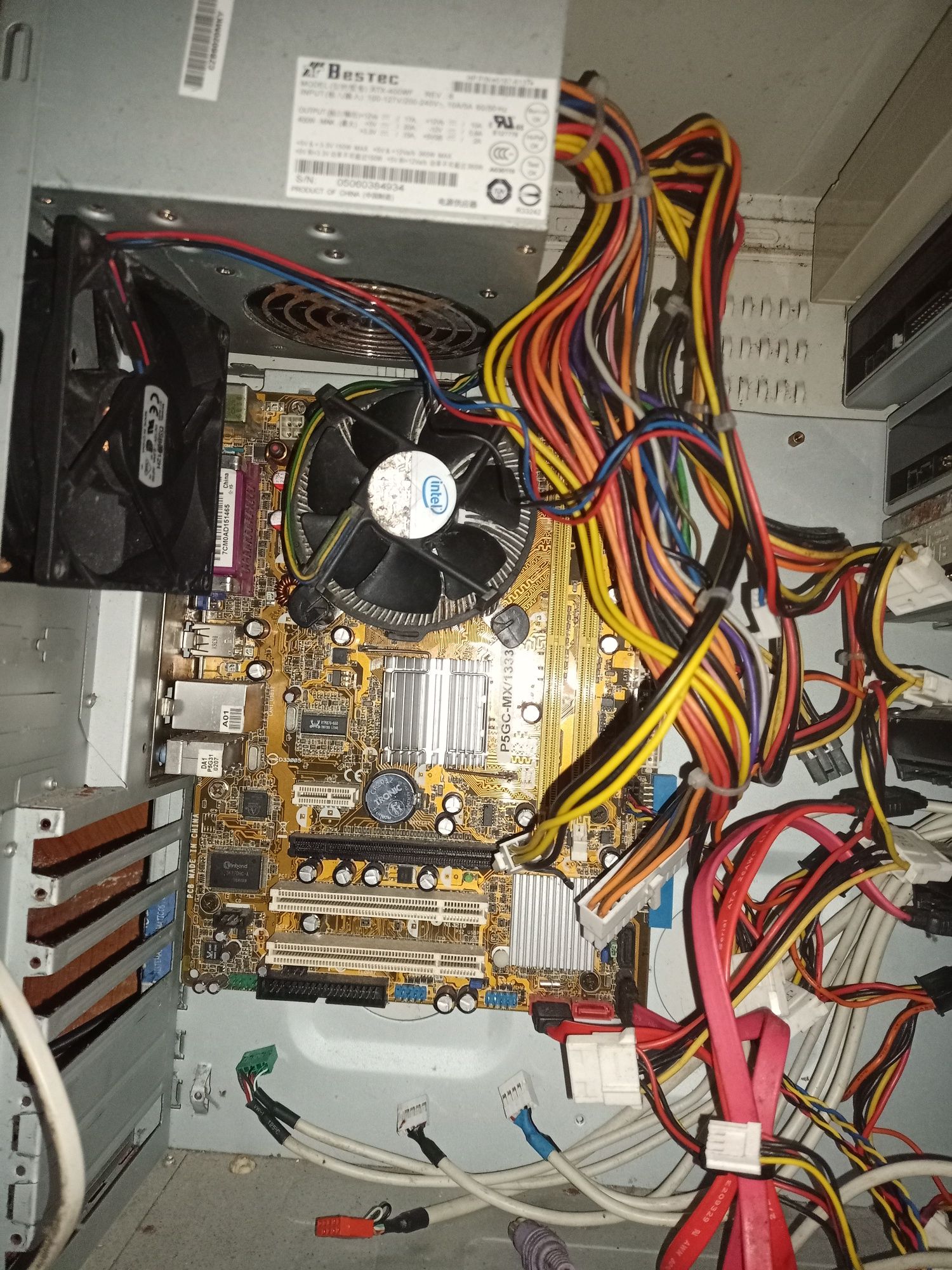 Pc torre para peças
