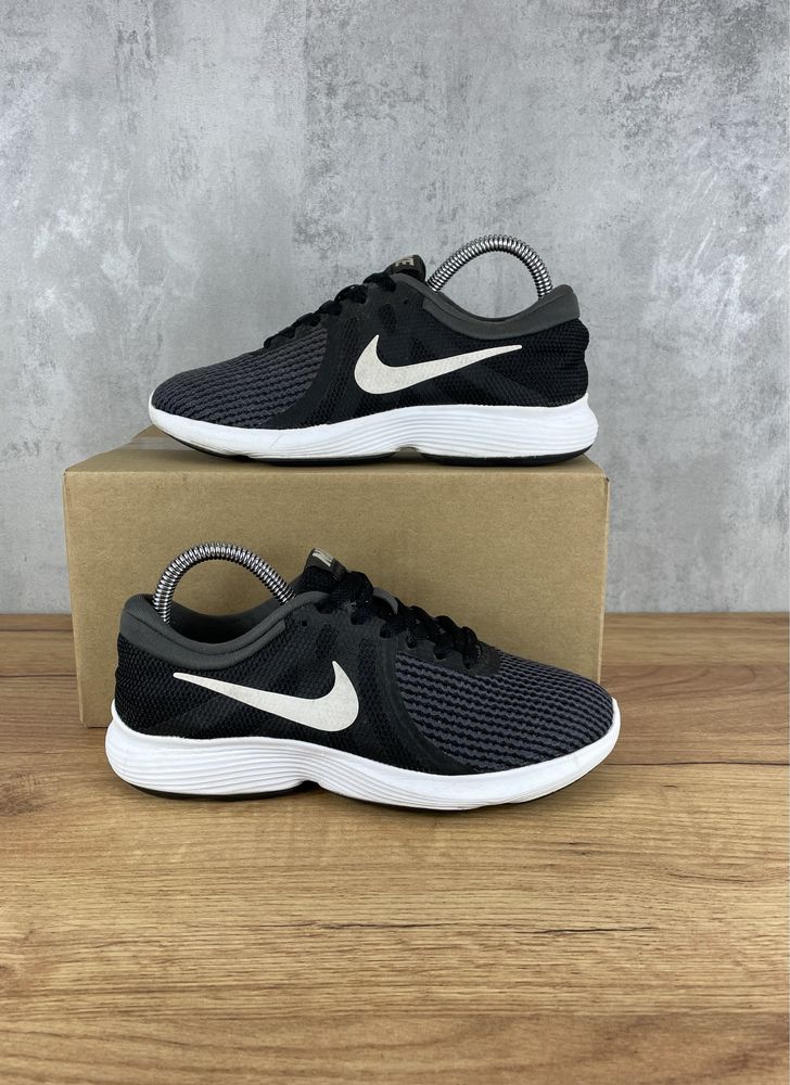 Buty damskie Nike Revolution 4