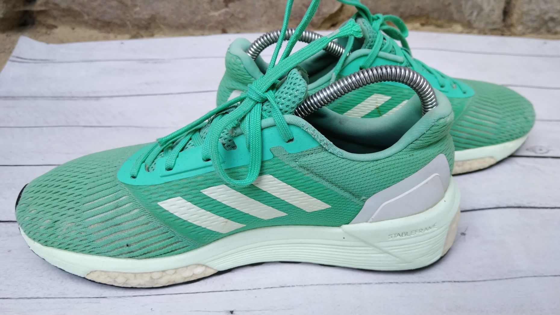 Adidas response кроссовки для бега, 37 р.
Adidas
Вам цікаві речі цього