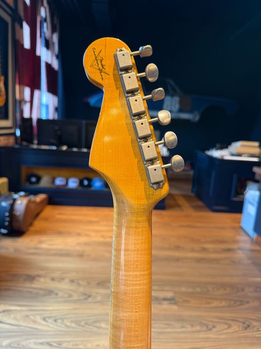 Fender Custom Shop Postmodern Journeyman Relic