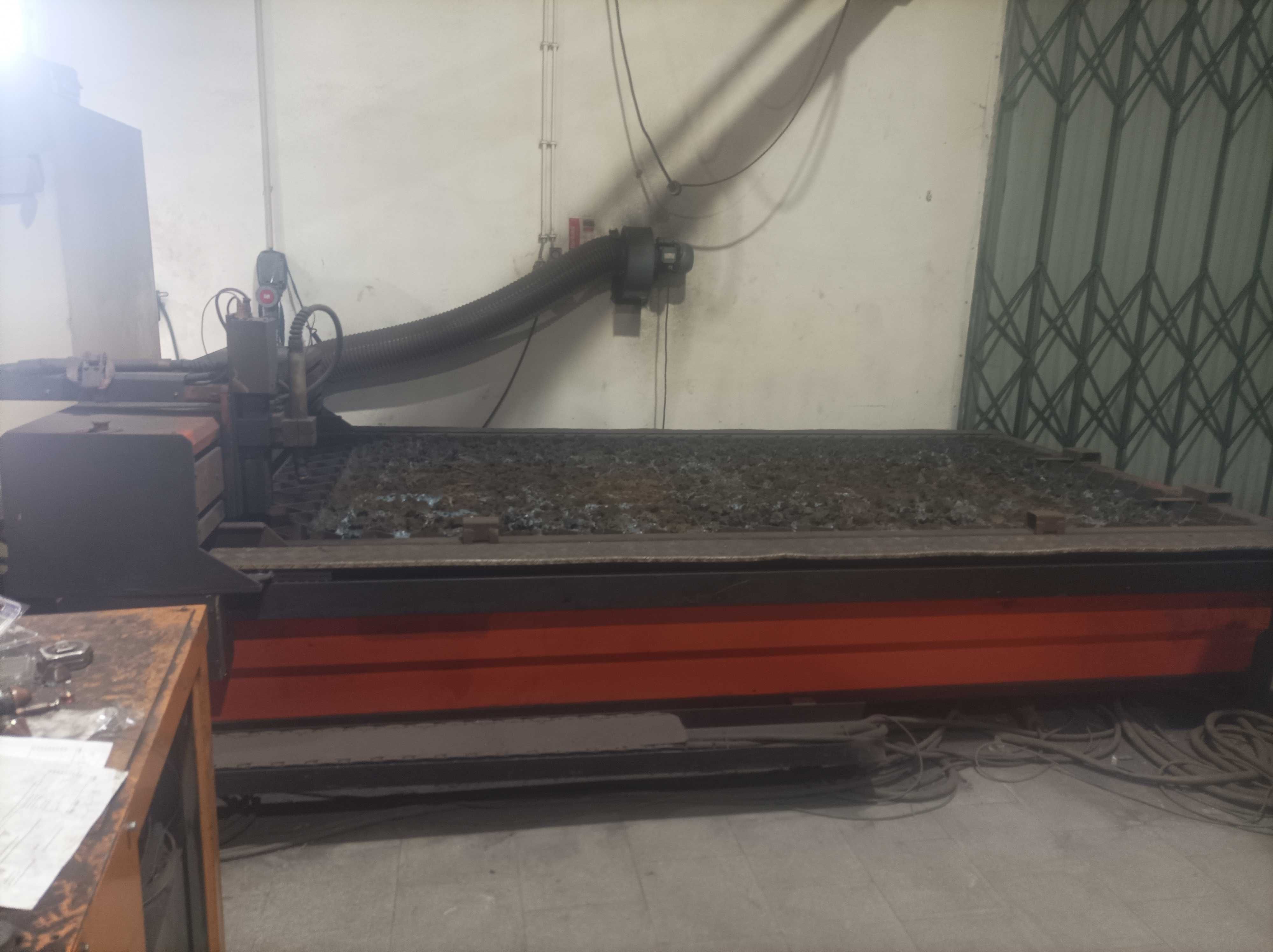 Máquina de corte plasma