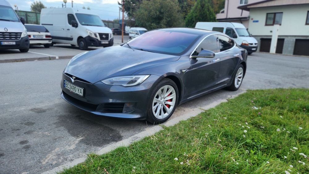 Tesla Model S 75D