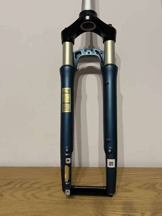 Amortyzator trekking Suntour NCX-E RL 28" 63 Disc Taper Manetka