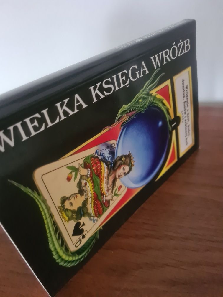 Wielka księga wróżb