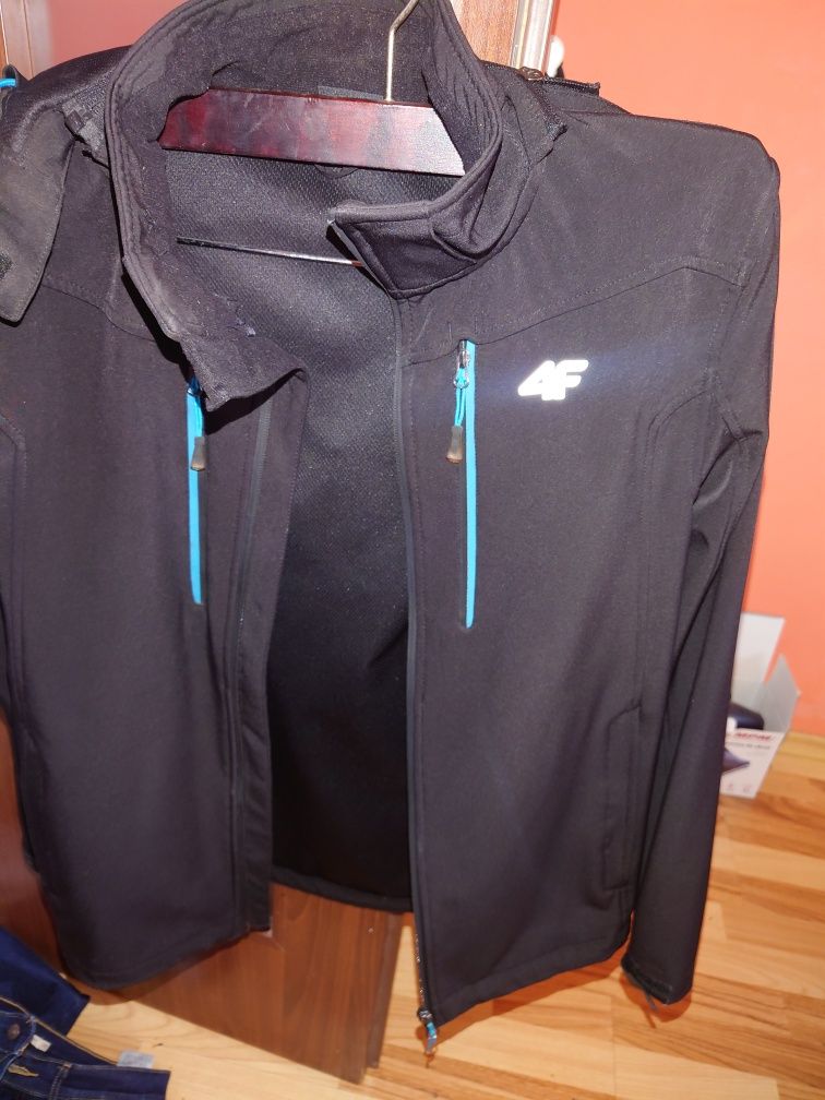 Kurtka Softshell 4f