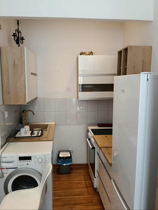Wynajmę kawalerkę 20 m2 w Wałbrzychu blisko centrum .
