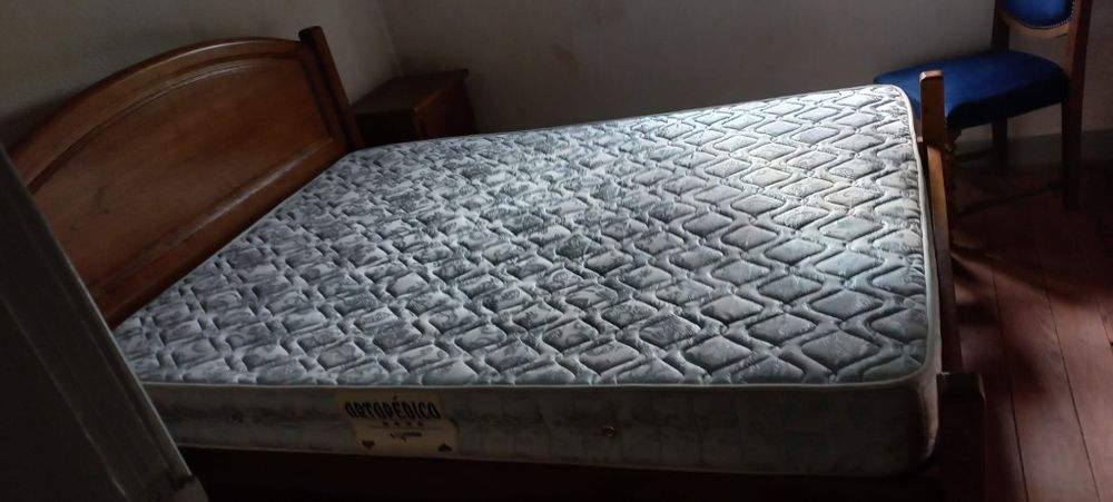 Cama Casal 140x200 Madeira c/colchão