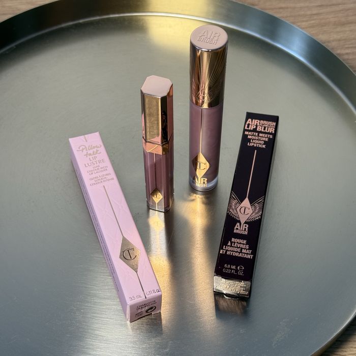Олівець, блиск для губ, рідка помада Charlotte Tilbury Pillow Talk