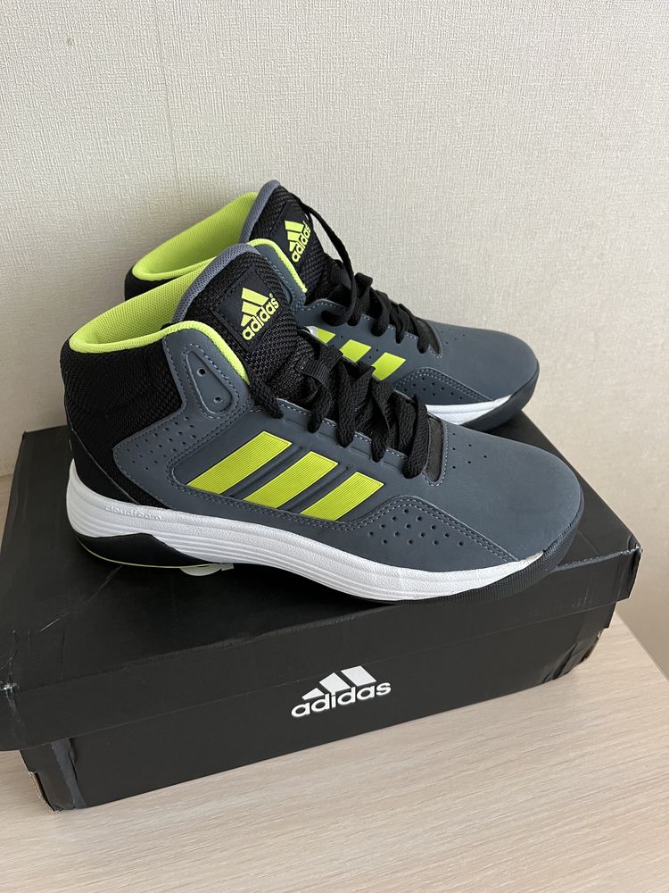 Высокие кроссовки Adidas р. 36,5