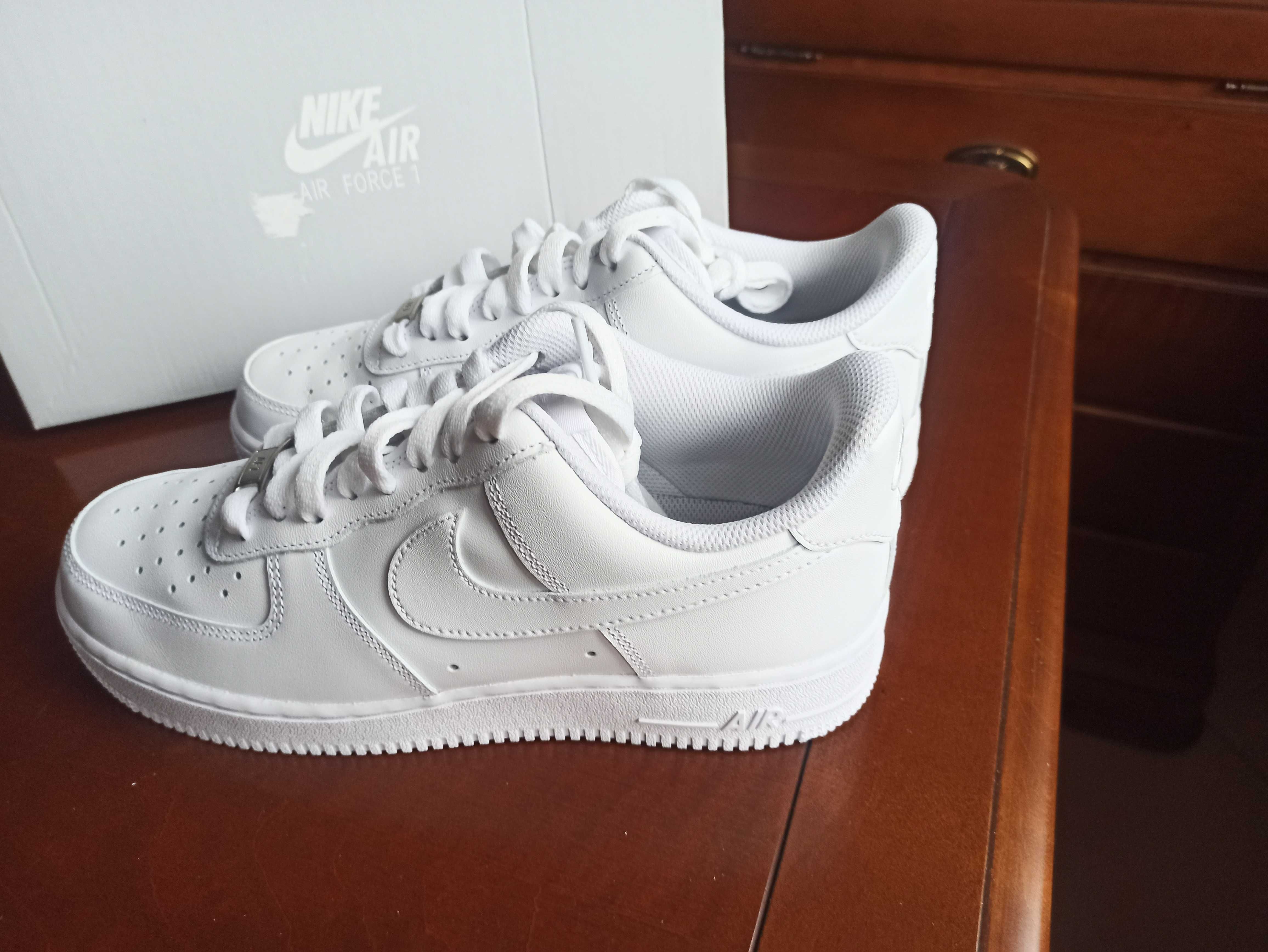 (roz. 41) Nike Air Force 1 Low '07 White Białe CW2288.-111