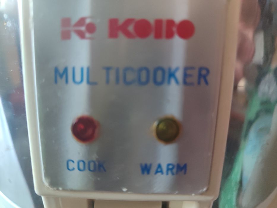 Старая мультиварка  с чашкой и шнуром