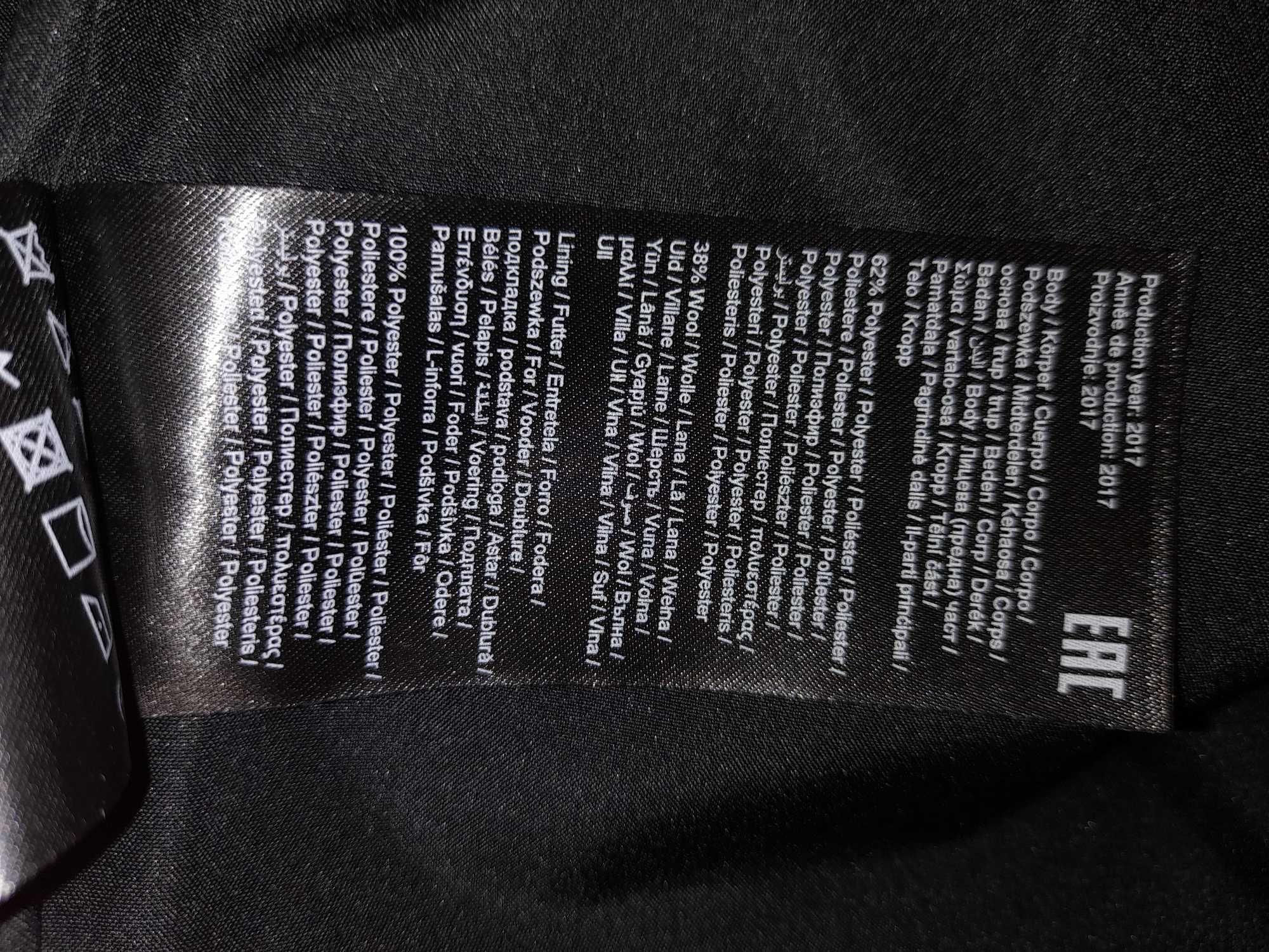 НОВЕ жіноче пальто Vero Moda.Чорне з червоним відтінком. НЕ НОСИЛОСЬ