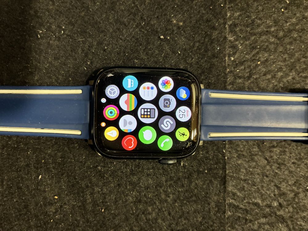 Apple Watch Series 8 / Com Garantia / 45mm - Midnight