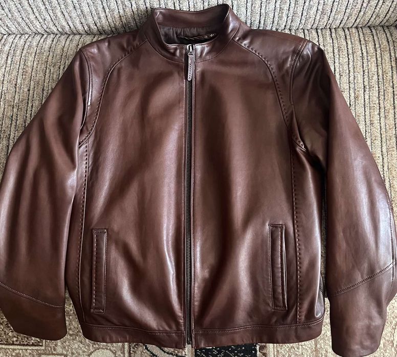 Чоловіча шкіряна овеча  куртка Nevada. 52 розмір.



---

Шкіряна курт