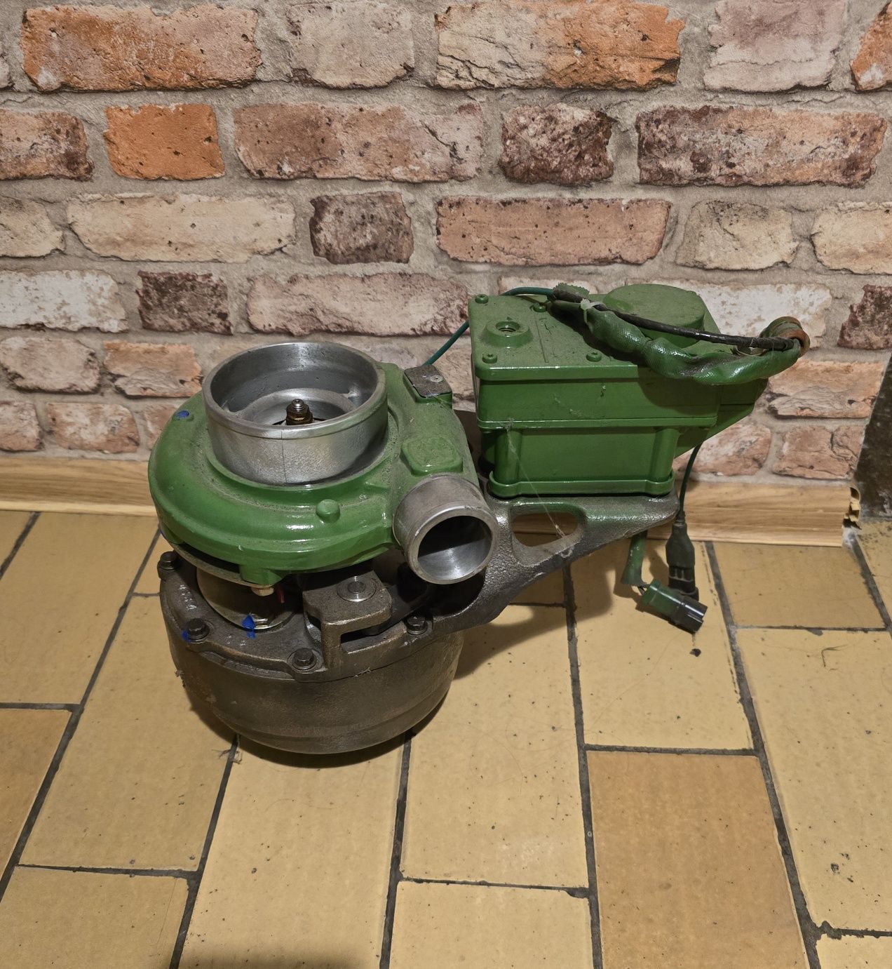 Turbosprężarka John Deere 6530, 6630, 6830