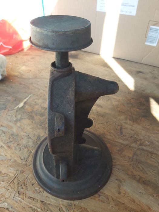 Zabytkowa waga kuchenna