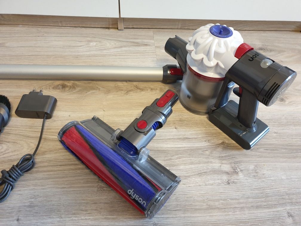 Odkurzacz Dyson V7 bezprzewodowy pionowy ładny