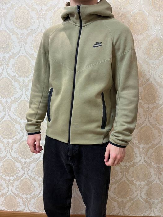 Толстовка Nike Tech Fleece