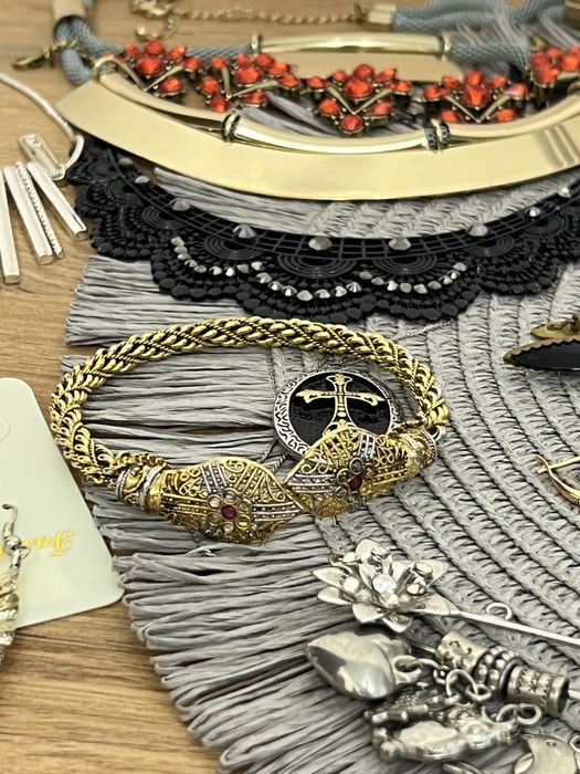 Лот біжутерія всяке різне