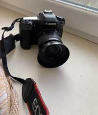 Продам профессиональный фотоаппарат Canon 80D!!!