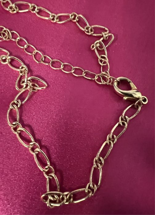 Złote serduszko z łańcuszkiem