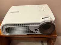 Projektor Optoma H31 na części