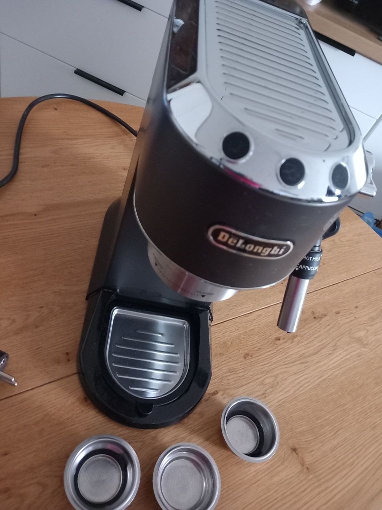 Ekspres do kawy delonghi