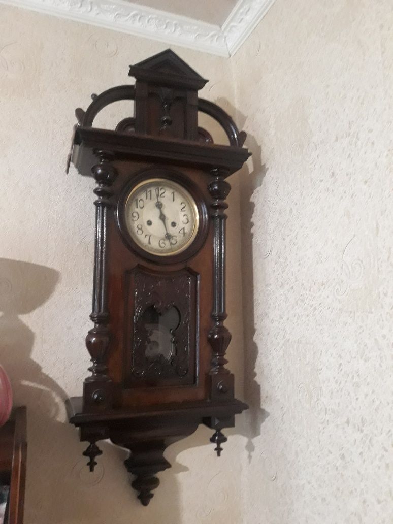 антикварные настенные часы с боем