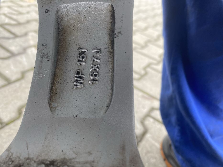 Felgi aluminiowe 5 x 112  z oponami zimowymi Audi , VW, Skoda
