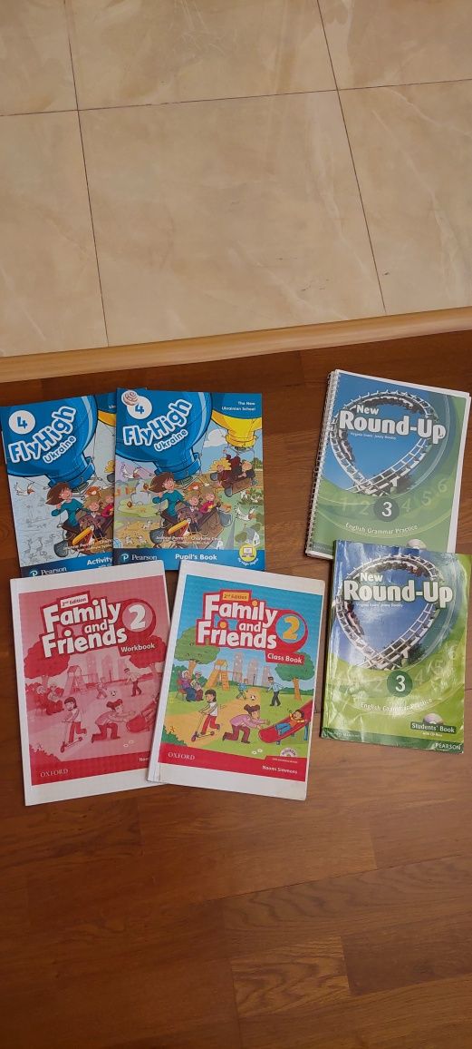 Книги и тетради Round up 3, Fly high 4,  Family and friends 2, Next Mo